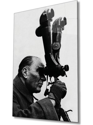 Kırmızı Ayı Atatürk Cam Tablo