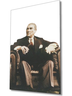 Kırmızı Ayı Atatürk Cam Tablo