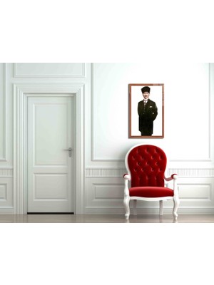 Kırmızı Ayı Atatürk Cam Tablo