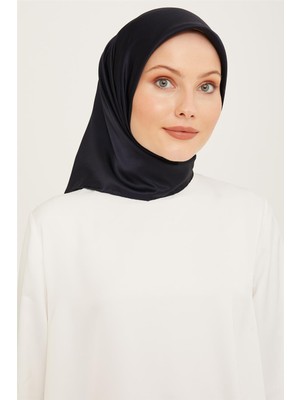 Armine Sura Eşarp 22Ya0010 131 02