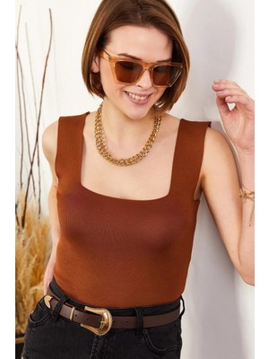 Butikems Kadın Kahve Kalın Askılı Kare Yaka Triko Bluz