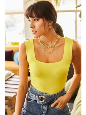 Butikems Kadın Sarı Kalın Askılı Kare Yaka Triko Bluz