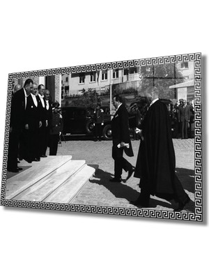 Kırmızı Ayı Atatürk Cam Tablo