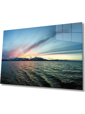 Kırmızı Ayı Denizde Gün Batımı