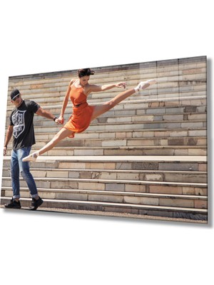 Kırmızı Ayı Balerin Cam Tablo