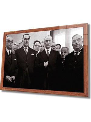 Kırmızı Ayı Atatürk Cam Tablo