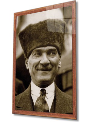 Kırmızı Ayı Atatürk Cam Tablo