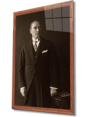 Kırmızı Ayı Atatürk Cam Tablo