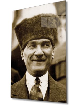 Kırmızı Ayı Atatürk Cam Tablo