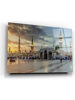 Kırmızı Ayı Medine Cam Tablo