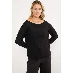 Kayık Yaka Motif Detaylı Triko Kazak - Siyah