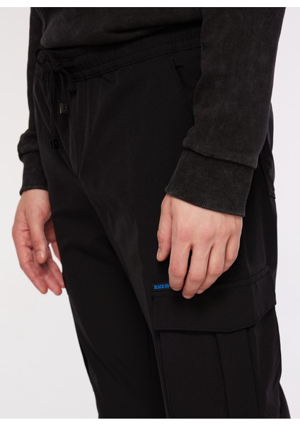 Lastikli Bel Lastikli Paça Loose Fit Siyah Erkek Kargo Pantolon B3WM-PNT60 fırsatları