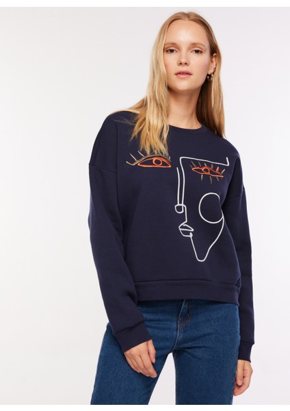 Bisiklet Yaka Nakışlı Lacivert Kadın Sweatshırt F3WL-SWT2