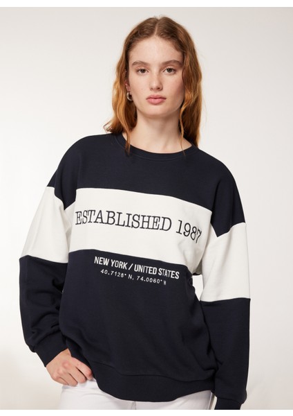 Bisiklet Yaka Nakışlı Lacivert Kadın Sweatshirt A3WL-SWT9 fiyatları