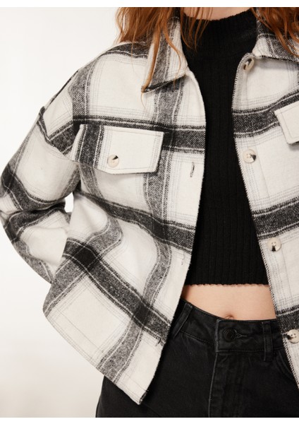 Loose Fit Gömlek Yaka Ekose Çok Renkli Kadın Gömlek A3WL-GML2 fırsatları