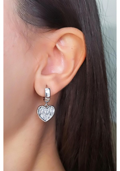 Kadın Vip Seri Baget Zirkon Taşlı Sallantılı Kalp Model Klipsli 2'li Set Küpe fiyatları