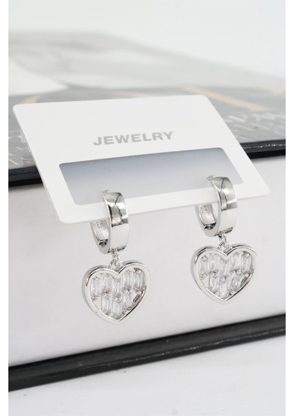 Kadın Vip Seri Baget Zirkon Taşlı Sallantılı Kalp Model Klipsli 2'li Set Küpe fırsatları