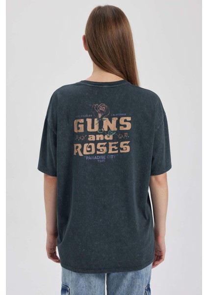 Coool Guns N' Roses Oversize Geniş Kalıp Bisiklet Yaka Kısa Kollu Yıkamalı Soluk Efektli Tişört B1908AX23HS indirimleri