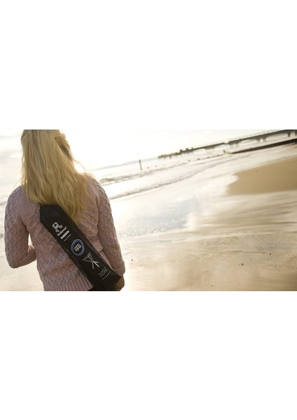 - Konforlu - Siyah ve Gri - Alüminyum Alaşımlı 3 Ayaklı Katlanır Tabure - Yükseklik 45 Ila 75 cm - Maksimum Yük 200 Ila 250 kg - Isveç'te Üretilmiştir (Yurt Dışından) modelleri