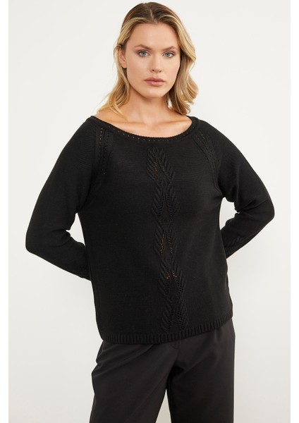 Kayık Yaka Motif Detaylı Triko Kazak - Siyah