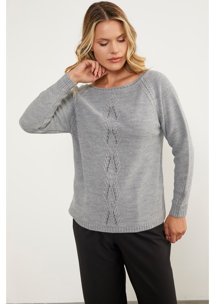 Kayık Yaka Motif Detaylı Triko Kazak - Gri fiyatları
