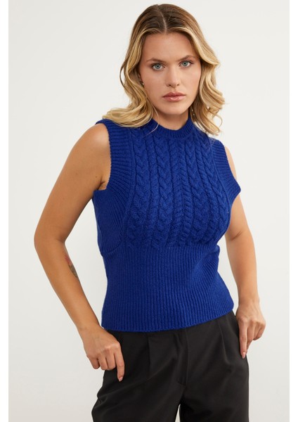 Bele Oturmalı Saç Örgü Triko Süveter - Saks