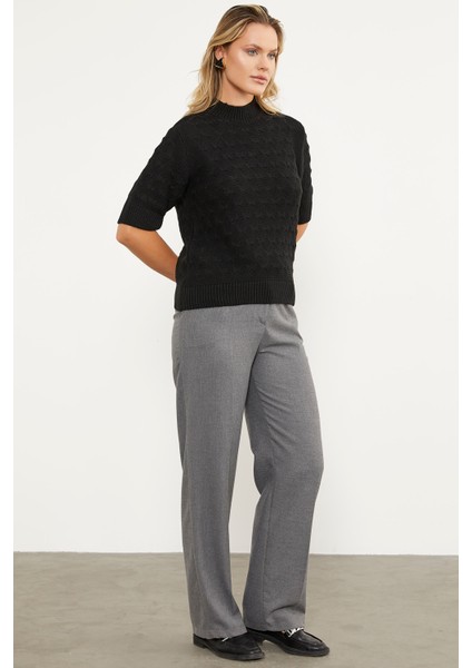 Fiyonk Desenli Kısa Kol Triko Süveter - Siyah modelleri