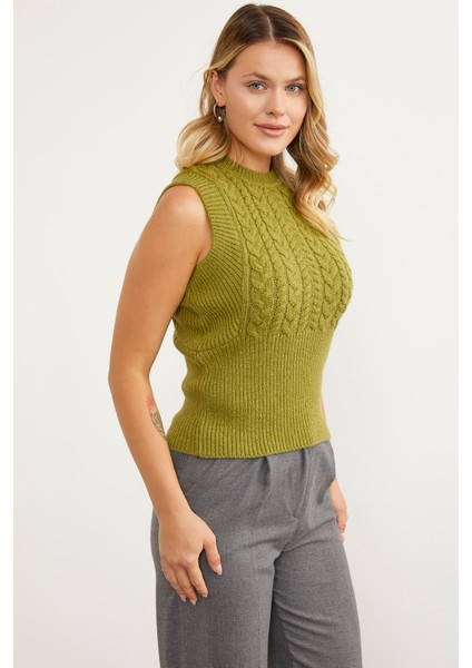 Bele Oturmalı Saç Örgü Triko Süveter - Yeşil fiyatları