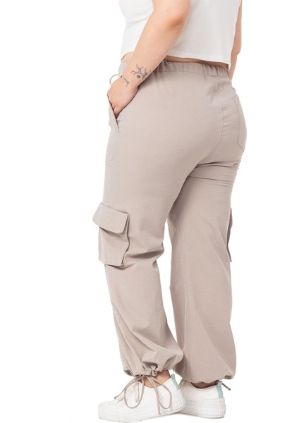 Büyük Beden Büzgü Detaylı Kargo Cepli Paraşüt Taş Rengi Pantolon modelleri