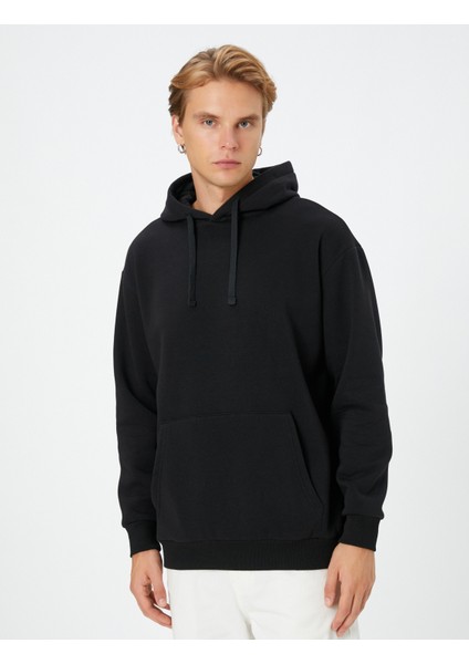 Kapşonlu Sweat Kanguru Cep Detaylı Uzun Kollu modelleri