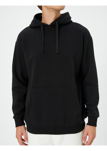 Kapşonlu Sweat Kanguru Cep Detaylı Uzun Kollu indirimleri