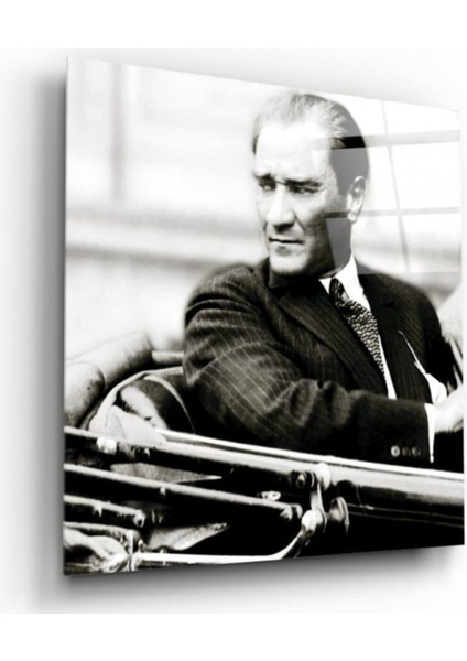 Atatürk Cam Tablo