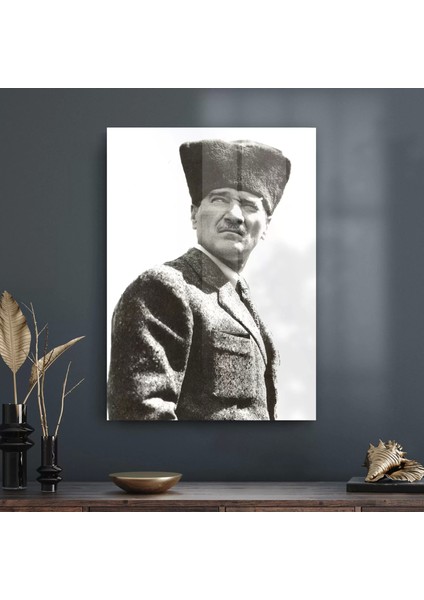 Cam Tablo Kalpaklı Atatürk 50X70 cm