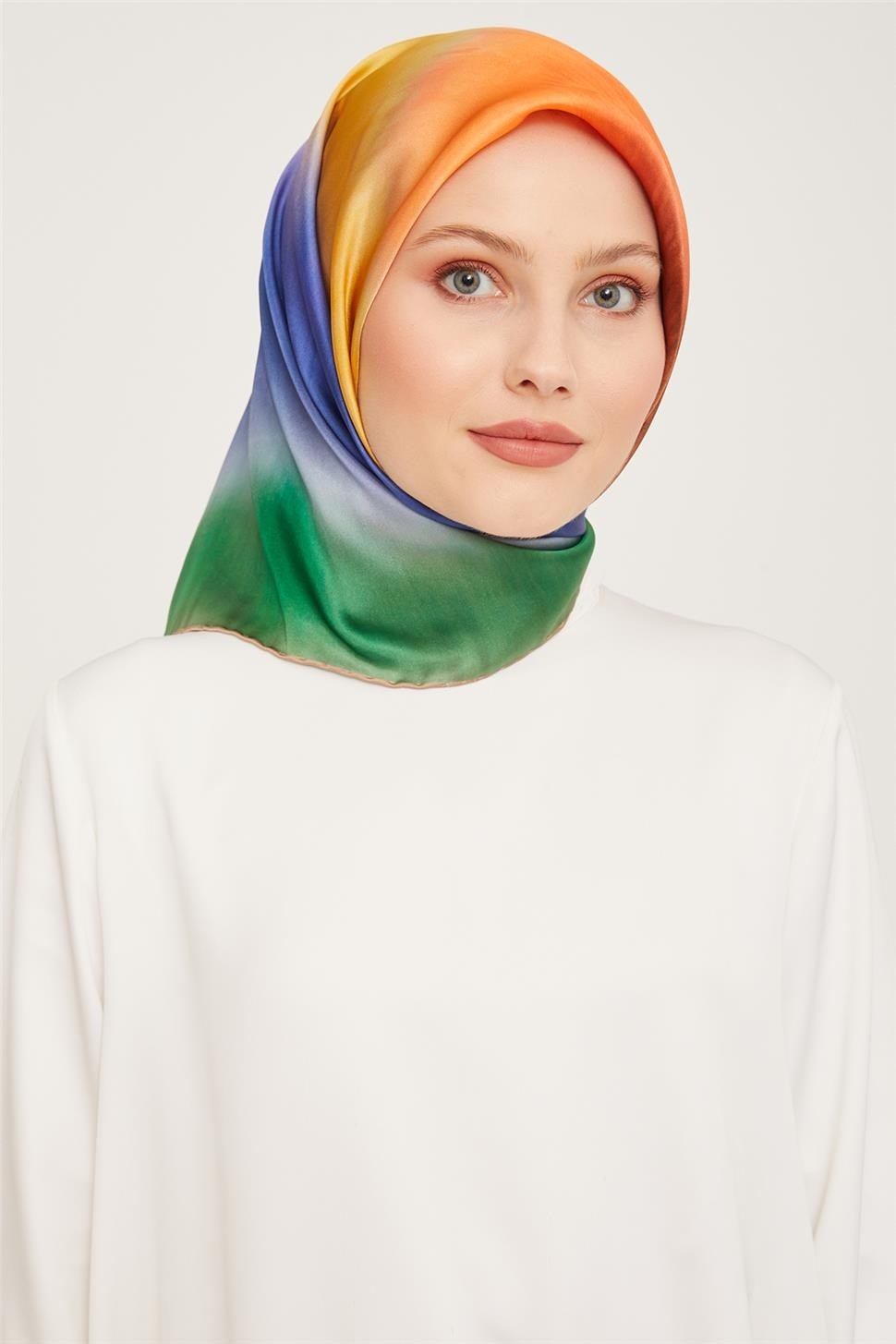 Armine Sura İpek Eşarp 23Ka9051 31 11