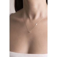 So CHIC Beyaz Altın Premium Created Taşlı Melek Kanadı 42 Cm Oval Tektaş Kolye