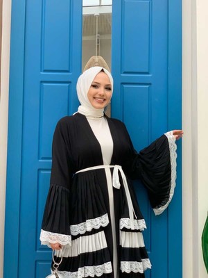 Bym Fashion Bym Kol Manşetleri ve Eteği Kat Kat Dantel Görünümlü Abaya 7807 Siyah