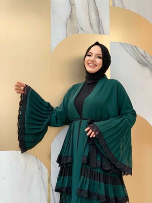 Bym Fashion Bym Kol Manşetleri ve Eteği Kat Kat Dantel Görünümlü Abaya 7807 Zümrüt