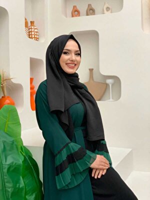 Bym Fashion Bym Kol ve Etek Ucu Iki Renkli Bel Kuşaklı Piliseli Abaya 7454 Zümrüt