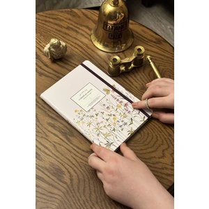 Victoria's Journals Smyth Sert Kapak 160 Sayfa A5 80GR. Noktalı Defter