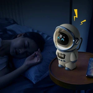 Astronot Akıllı Bluetooth Hoparlör Aı Ses Hifi Ses Masaüstü Çok Fonksiyonlu Ses Yeni Dijital Çalar Saat Fm Radyo, A (Yurt Dışından)