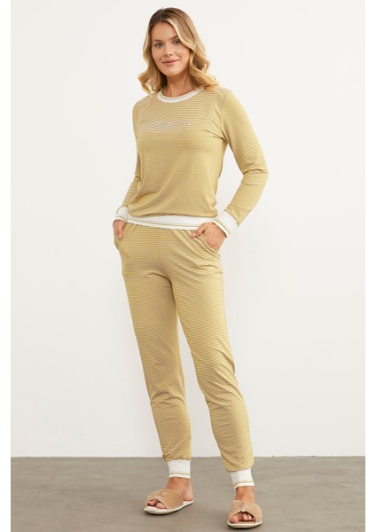 Çizgili Sıfır Yaka Pijama Takım - Hardal fırsatları