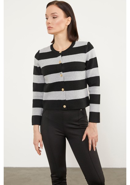 Çizgili Kısa Triko Hırka - Siyah fırsatları