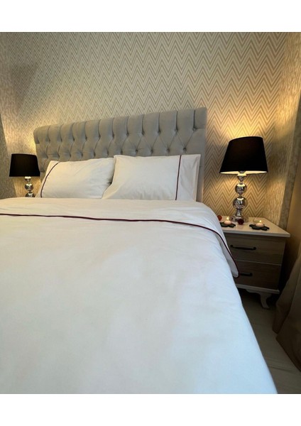 Çift Kişilik Kırmızı Biyeli-Beyaz Nevresim Takımı