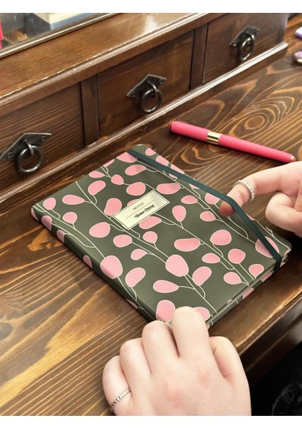Venzi Art Sert Kapak Vegan Deri 192 Sayfa A5 80GR. Çizgili Defter