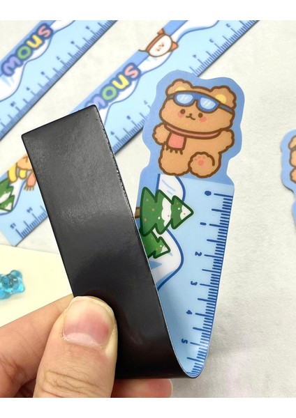 Sevimli Kayakçı Ayıcık Desenli Mavi Mıknatıslı Kitap Ayracı ve Cetvel / Yer Imi fiyatları