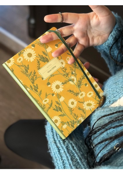 Victoria's Journals Smyth Flexy Art Sert Kapak 160 Sayfa A5 80GR. Çizgili Defter