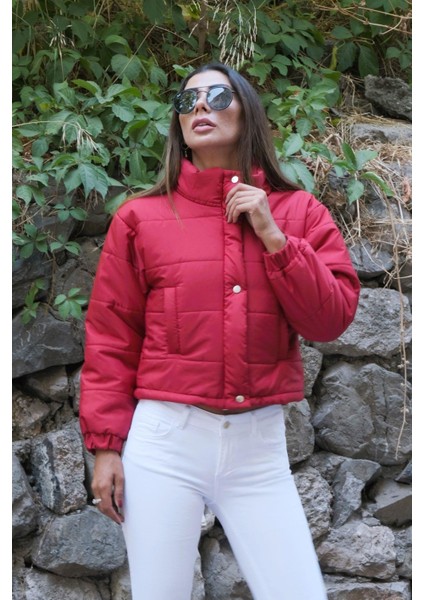 Kadın Bordo Dik Yaka Çıtçıtlı Fermuarlı Kısa Şişme Mont fiyatları