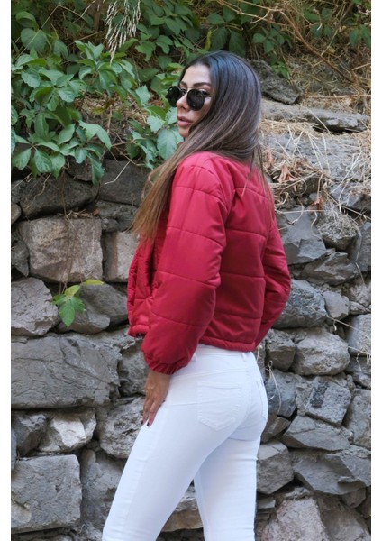Kadın Bordo Dik Yaka Çıtçıtlı Fermuarlı Kısa Şişme Mont indirimleri