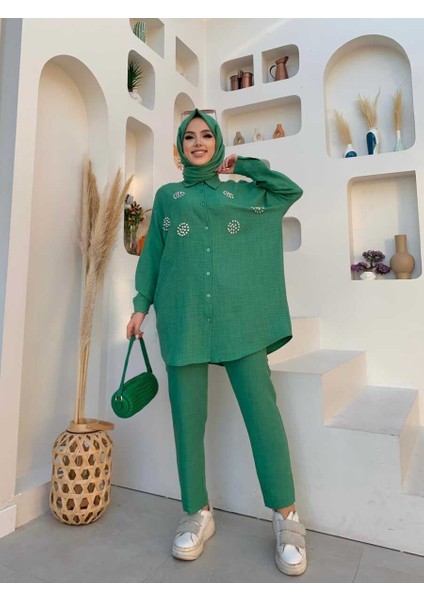 Bym Taş Detaylı Düğmeli Tunik ve Pantolon Takım 8403 Zümrüt