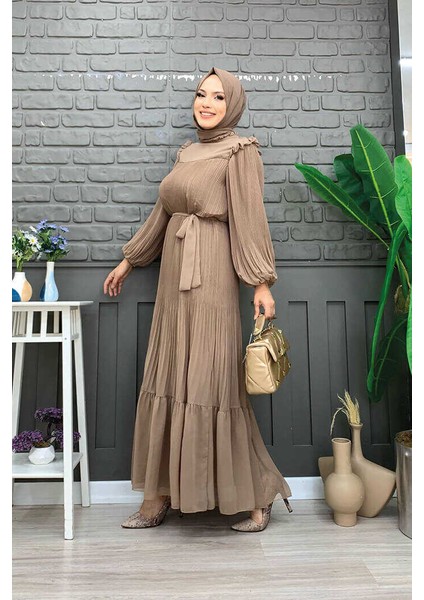 Bym Piliseli Fırfır Görünümlü Bel Kuşaklı Şifon Elbise 3628 Vizon modelleri